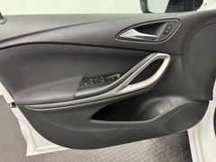 OPEL Astra K Sports Tourer*LED*AHK*DAB*NAVI*1. HD* OPEL Astra K Sports Tourer*LED*AHK*DAB*NAVI*1. HD*