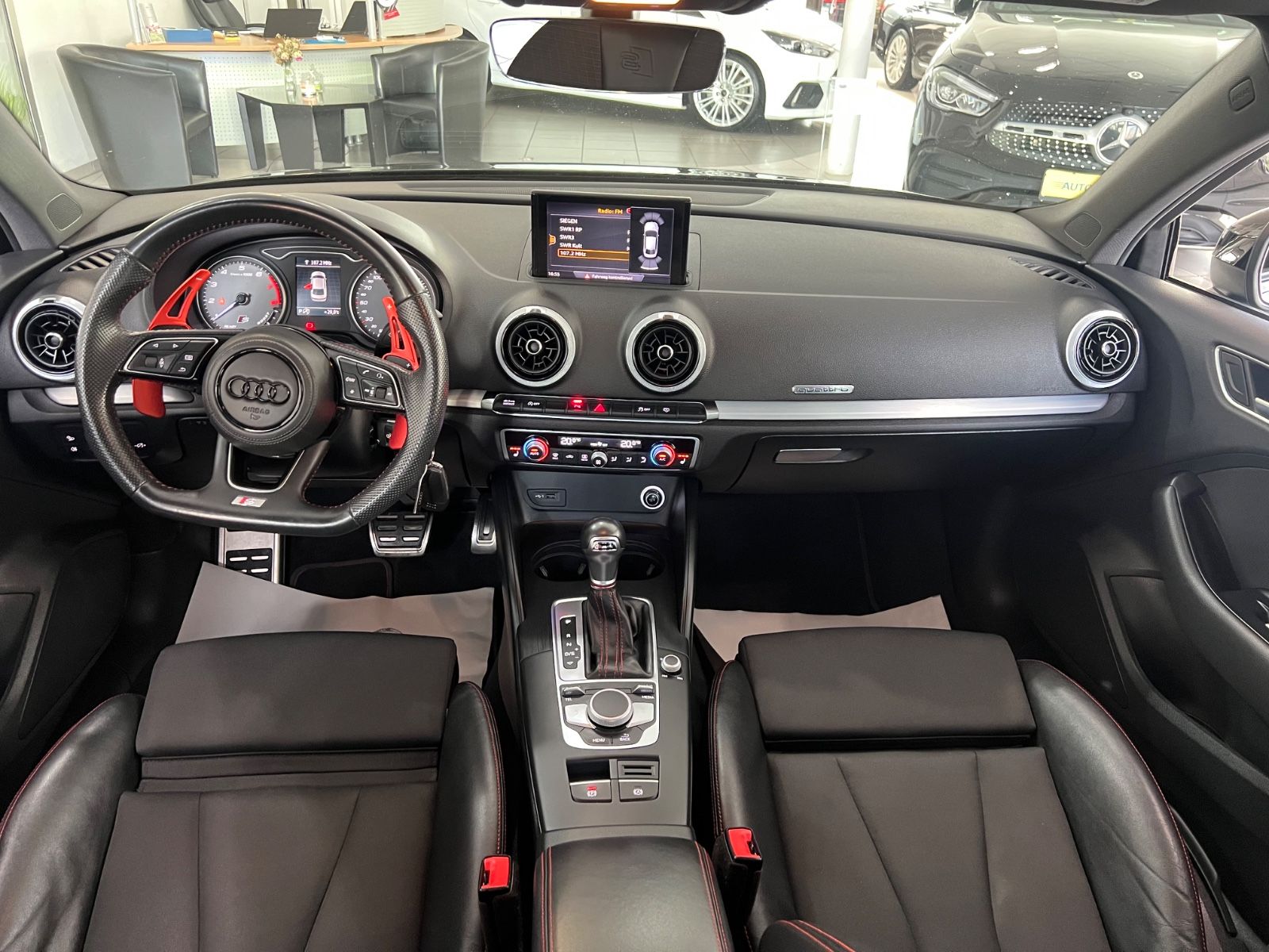 Fahrzeugabbildung Audi S3 Lim. 2.0 TFSI quattro * ALL BLACK *