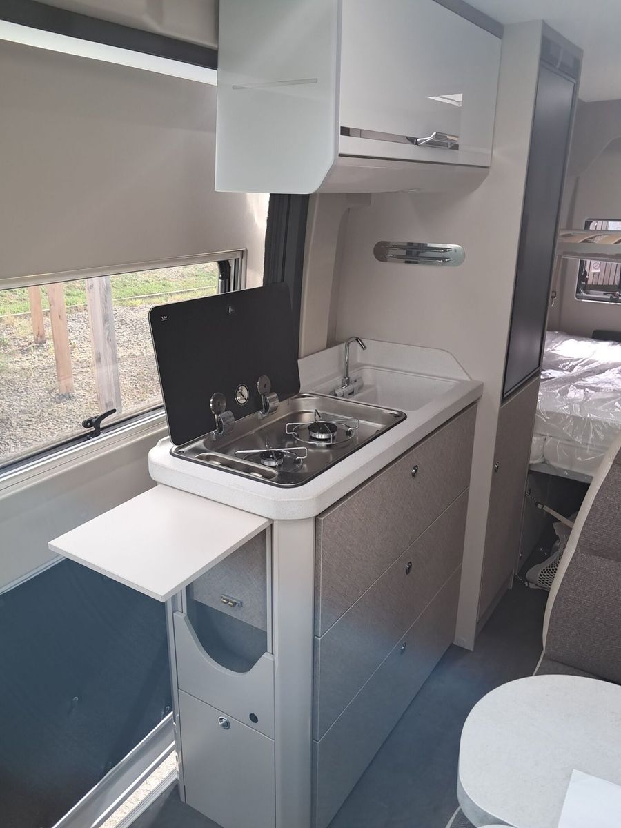 Fahrzeugabbildung Karmann Davis Lifestyle DA 591 LS Panoramadachfenster
