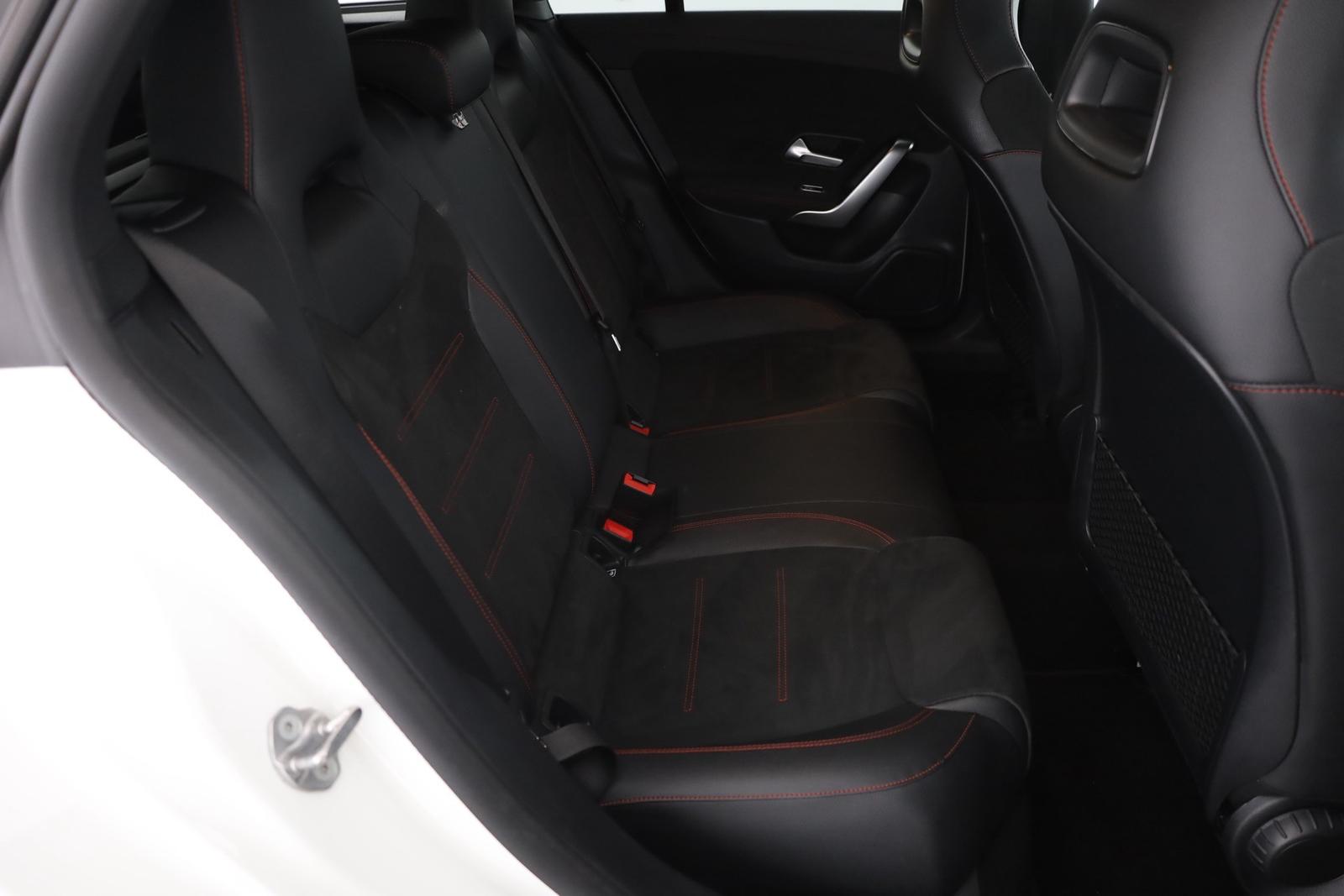 Mercedes-Benz CLA SB AMG Line LED Navi Panorama, миниатюра 24