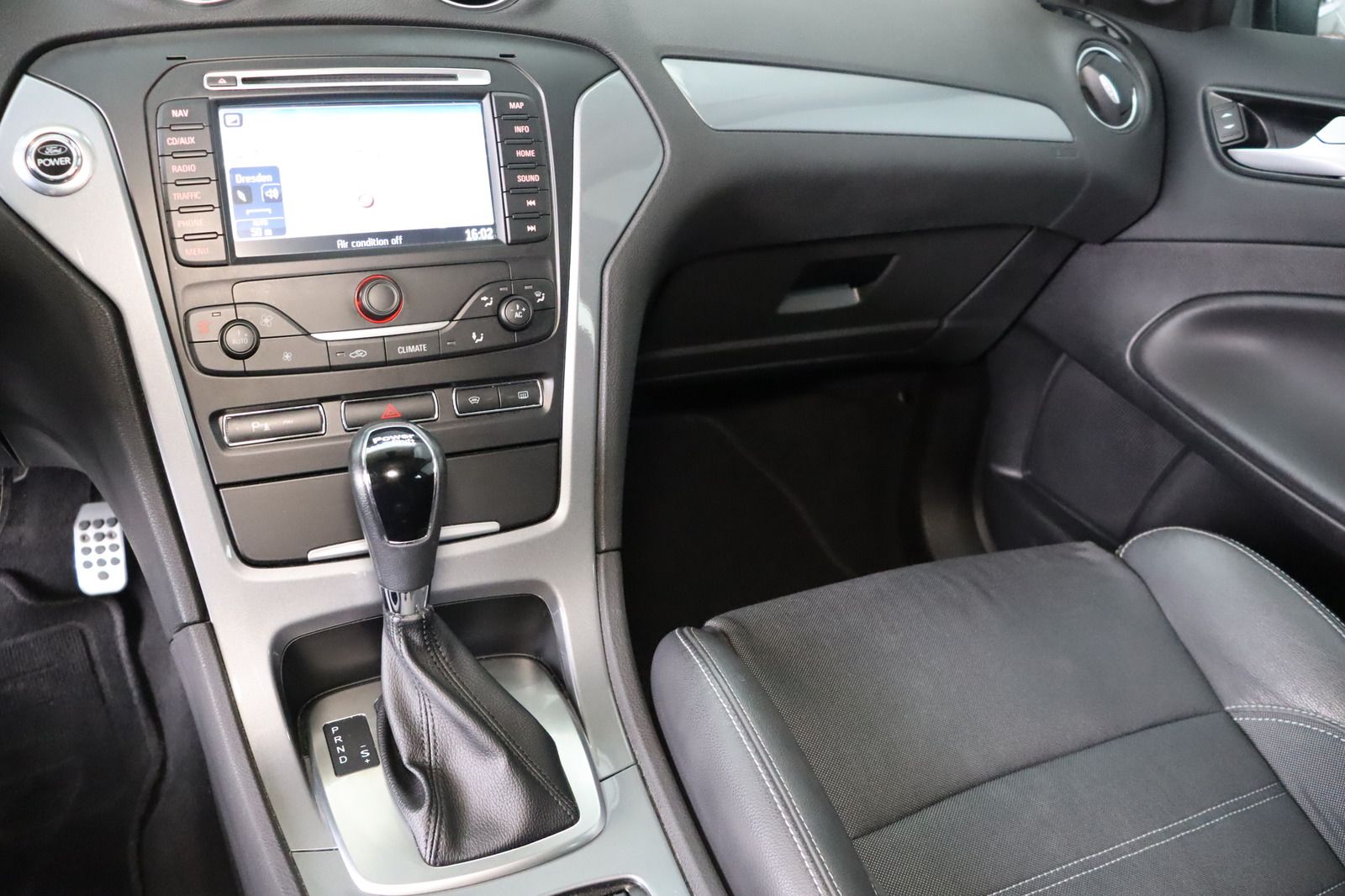 Fahrzeugabbildung Ford Mondeo 2.0TDCi Turnier * Navi * Memory * Sitzhz.