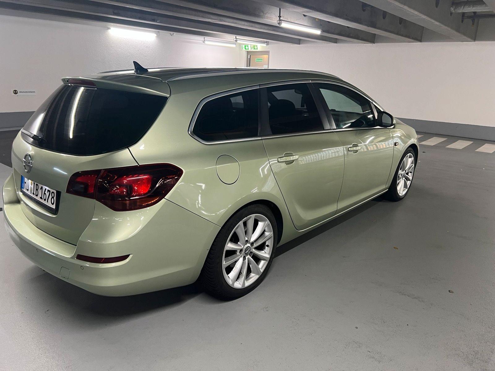 Opel Astra 2011 — engine 160 HP (118kW)