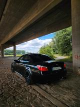 BMW M5 e60 V10 - BMW M5: E60