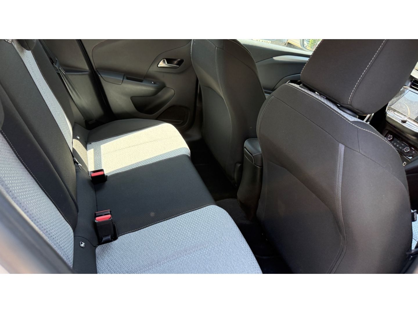 Fahrzeugabbildung Opel Corsa F Basis Apple CarPlay Android Auto Musikst