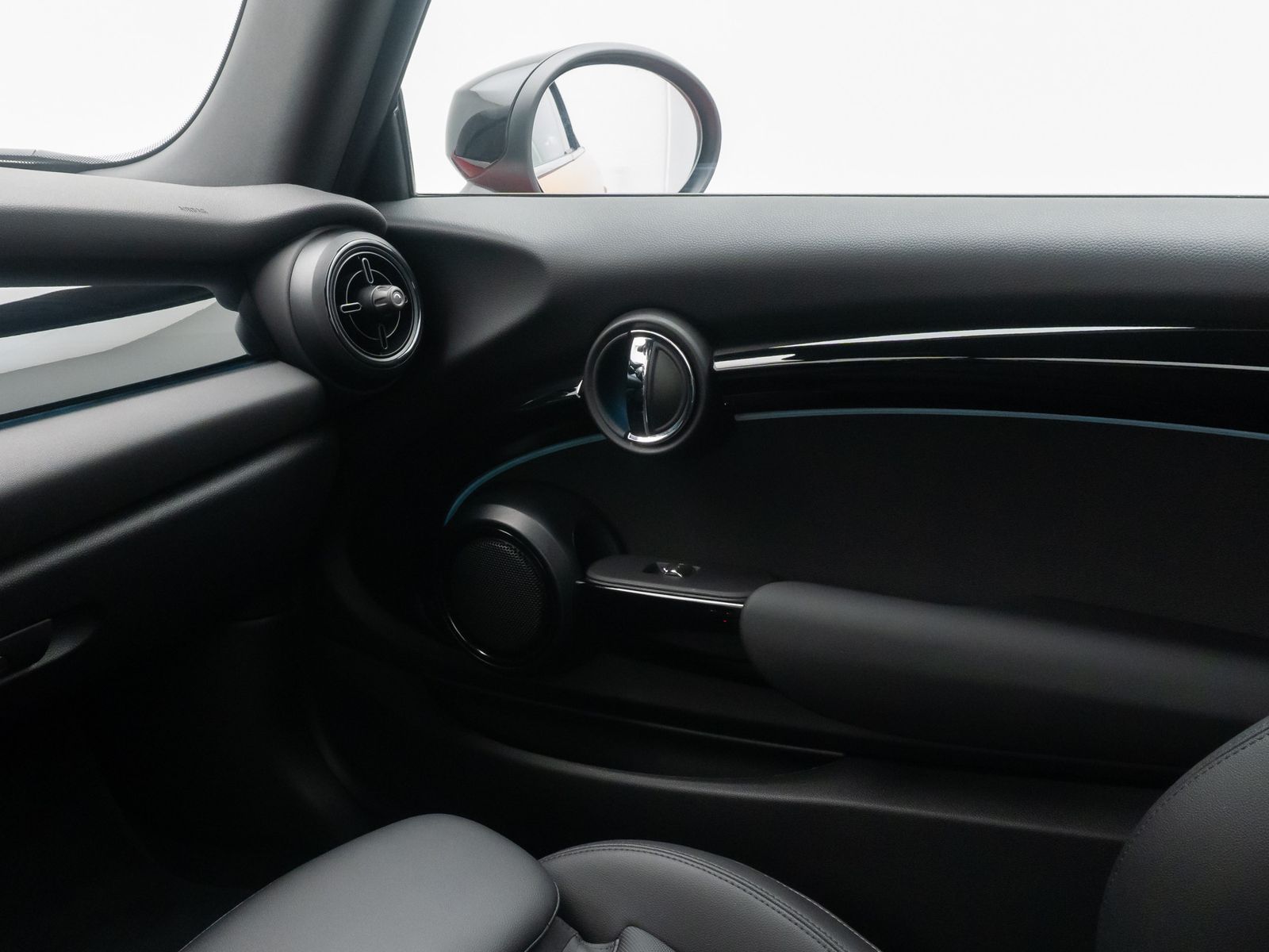 Fahrzeugabbildung MINI Cooper Cabrio Trim DAB Leder Sportsitz Komfort