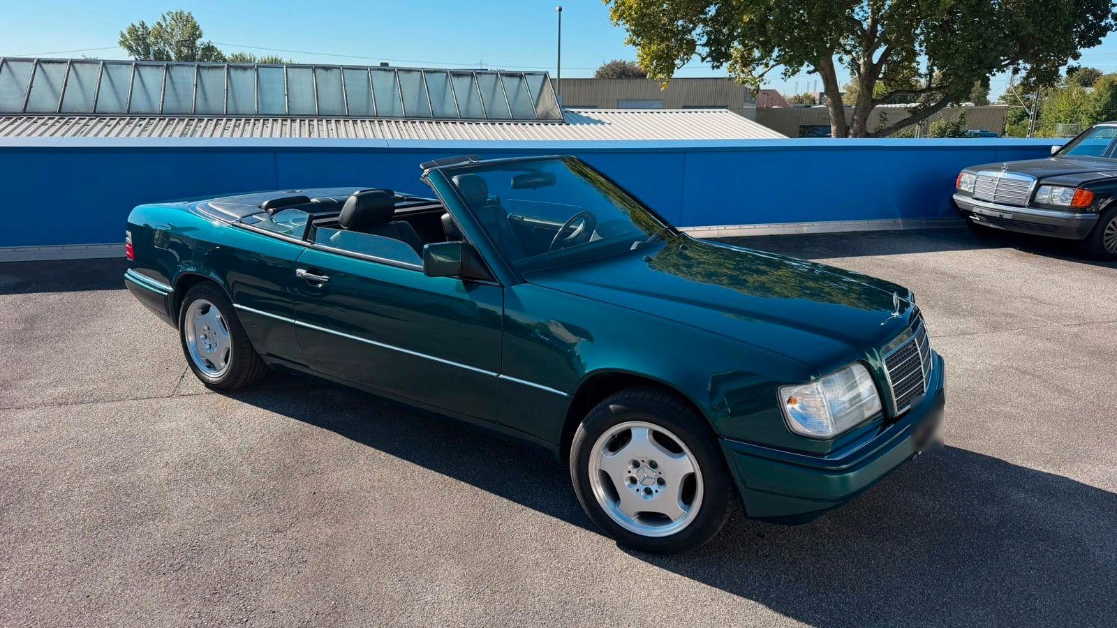 Mercedes-Benz E 200
