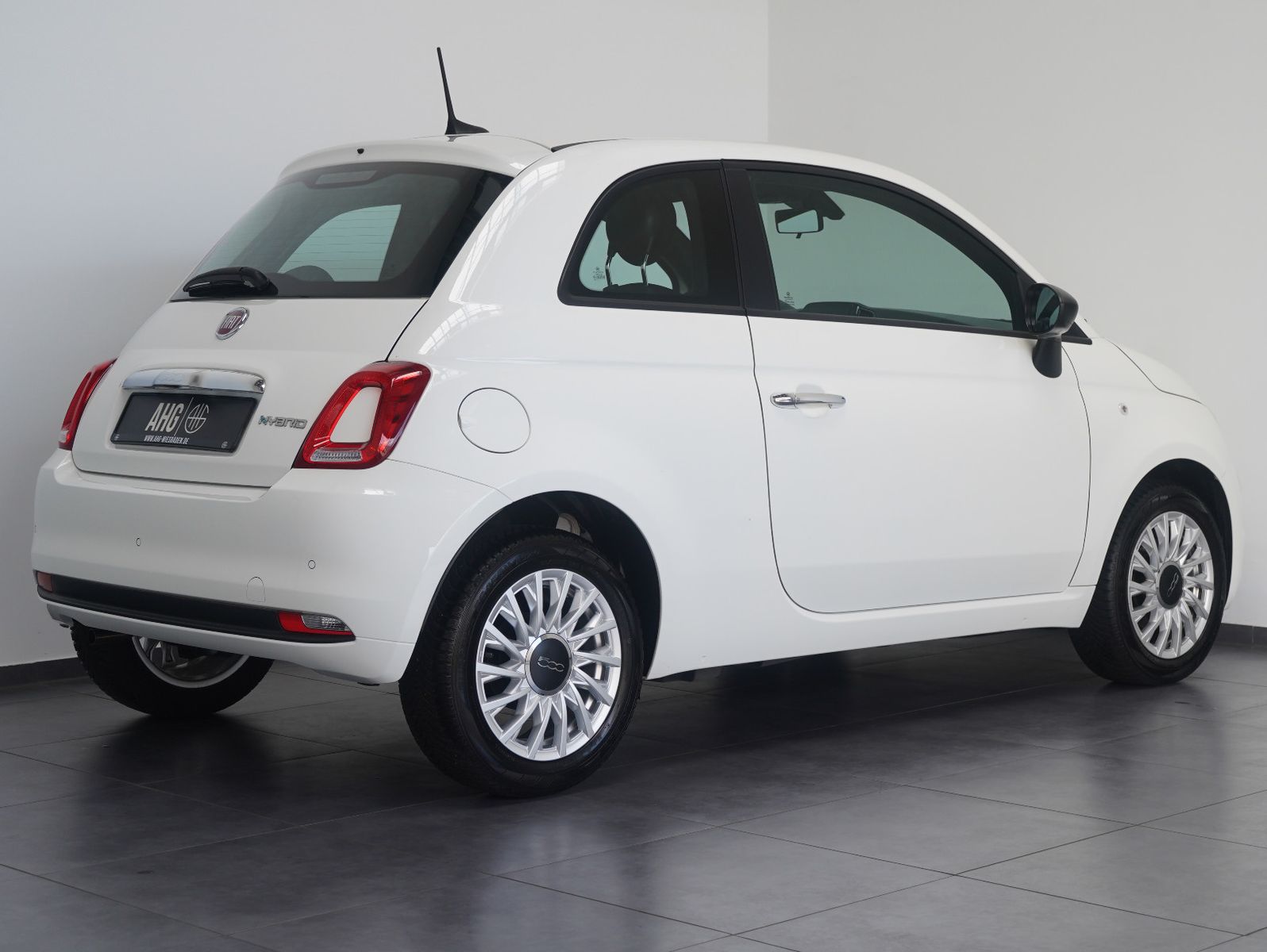 Fahrzeugabbildung Fiat 500 1.0 Mild Hybrid KOMFORT/TECH/NAVI/CARPLAY