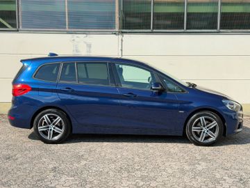 BMW 218 - 8