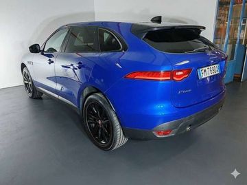 Jaguar F-Pace - 6