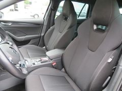 SKODA Octavia Combi 2.0 TDI Sportline DSG LED Navi SKODA Octavia Combi 2.0 TDI Sportline DSG LED Navi
