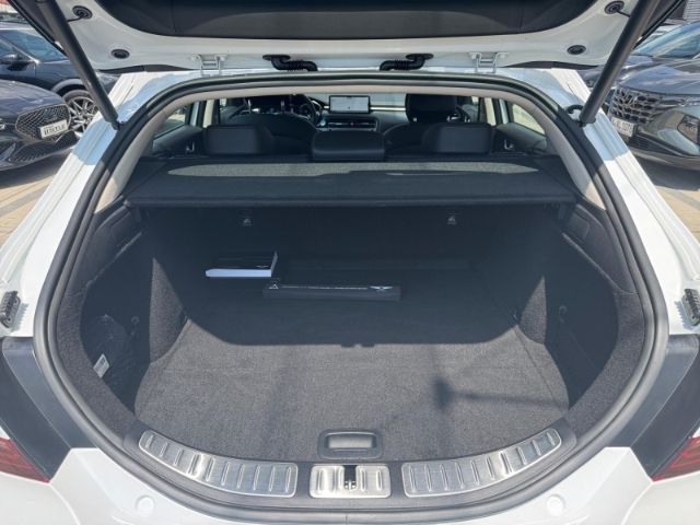 Fahrzeugabbildung Genesis G70 Shooting Brake 2.2D RWD Premium Navi Leder L