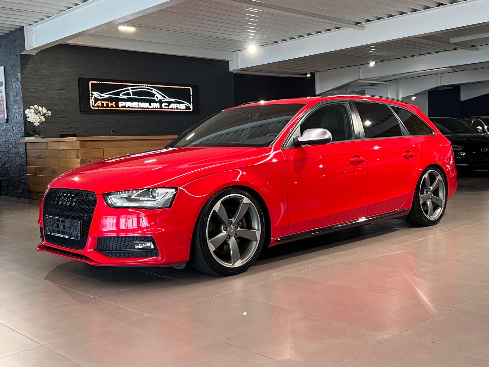 Audi S4 3.0 TFSI S tronic quattro Avant AHK NAVI KEYL