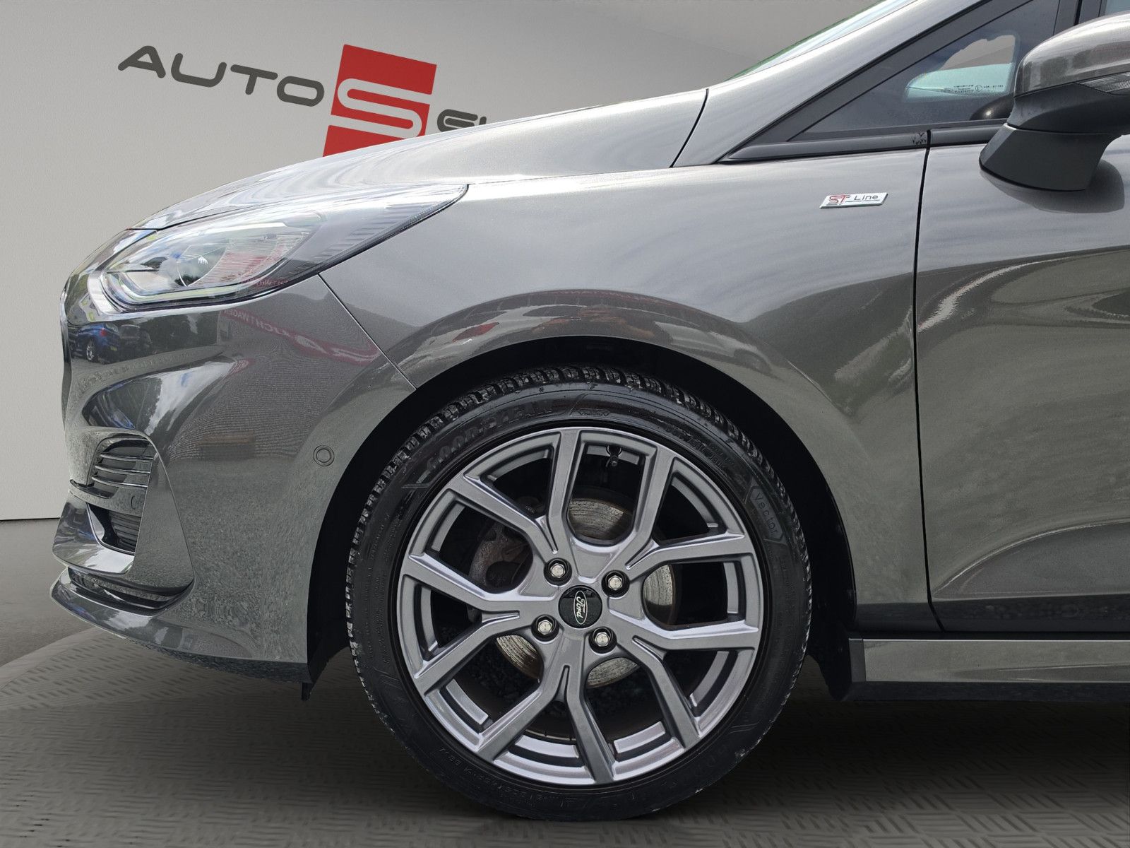 Fahrzeugabbildung Ford Fiesta ST-Line X AUTOMATIK+LED+KAMERA+PDC+SHZ