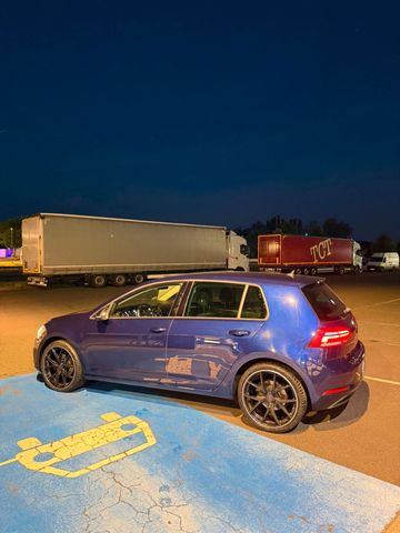 VW Golf