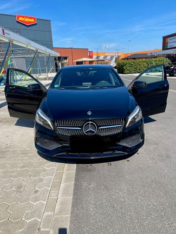 MERCEDES-BENZ A 180 AMG Line