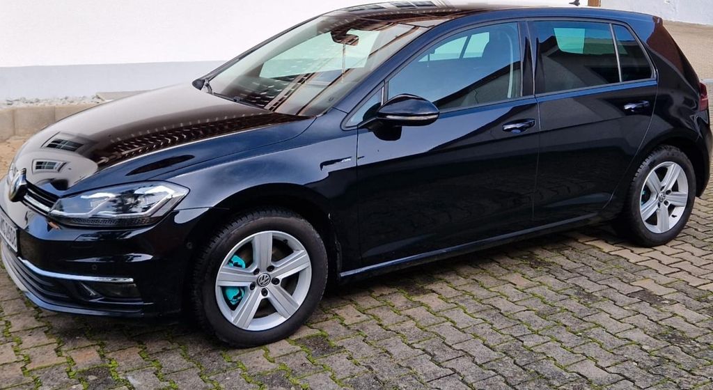 Image of Volkswagen Golf