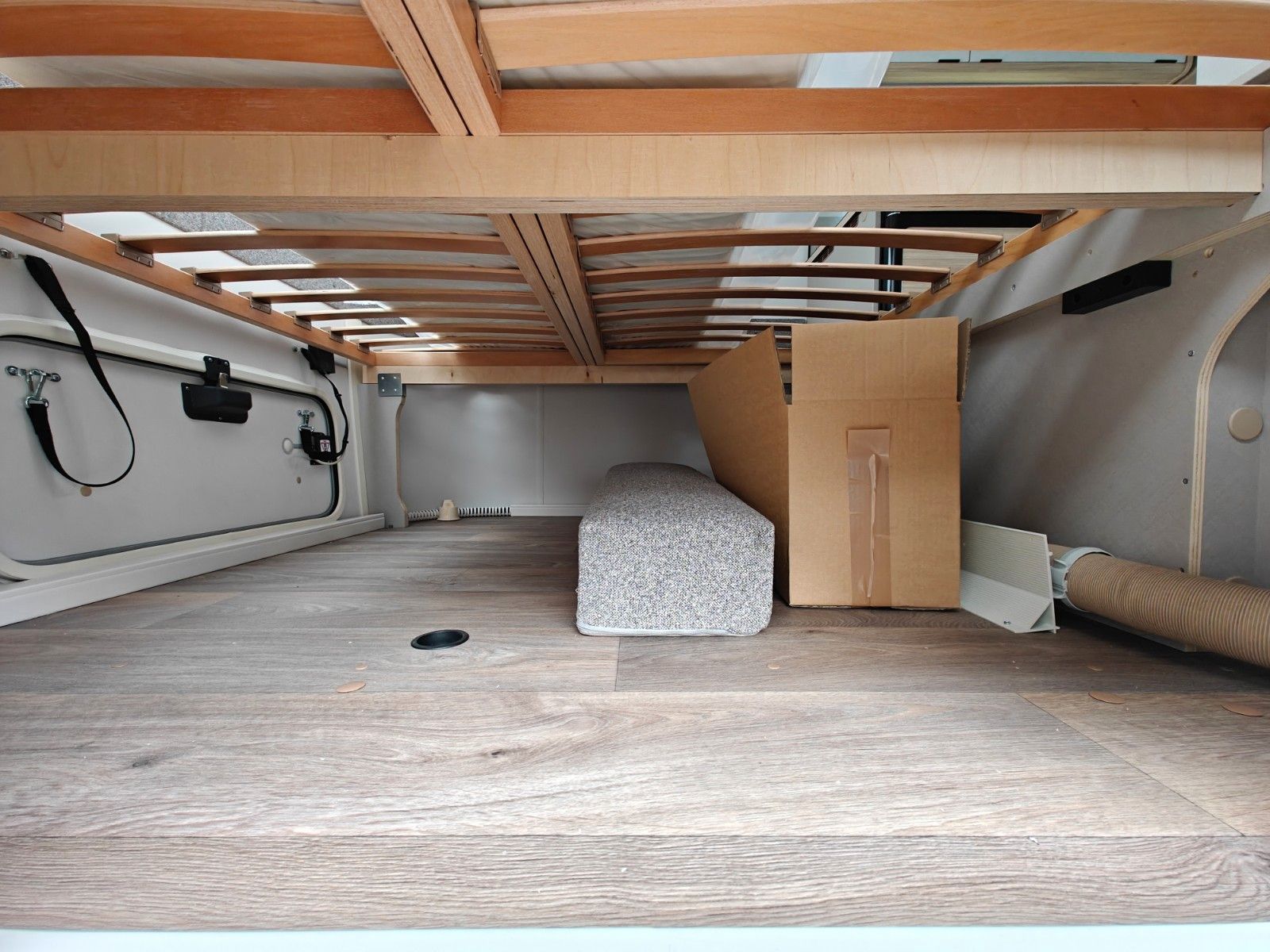 Fahrzeugabbildung HYMER / ERIBA / HYMERCAR Touring 310 Nugget Gold - SALE! -