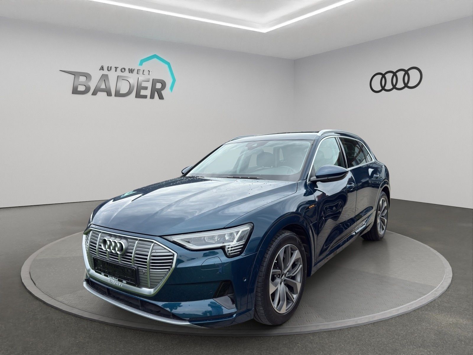 Audi e-tron advanced 55 quattro 300 advanced