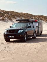 Nissan Pathfinder 2.5 AHK 7 Sitzer - Nissan Pathfinder: Von Privat