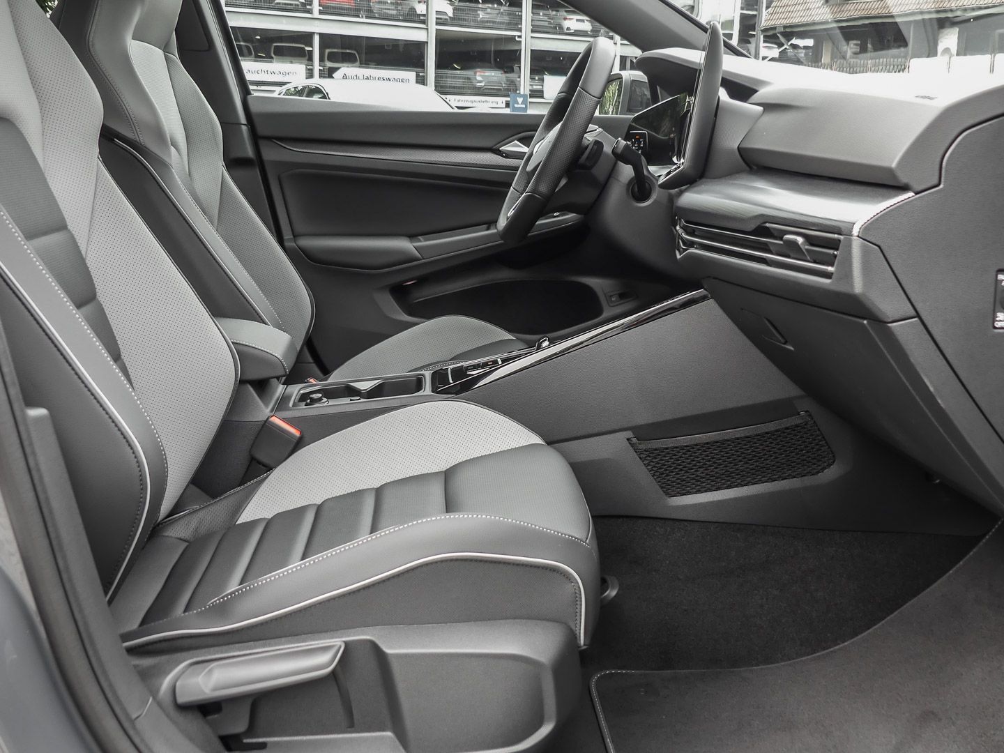 Volkswagen Golf - Bild 11