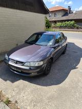 Opel Vectra 1.8 16V Komfort  - Opel Vectra aus 1996