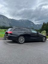 Mercedes-Benz E 200 4MATIC T Autom.  - Mercedes-Benz E 200 in Wuppertal