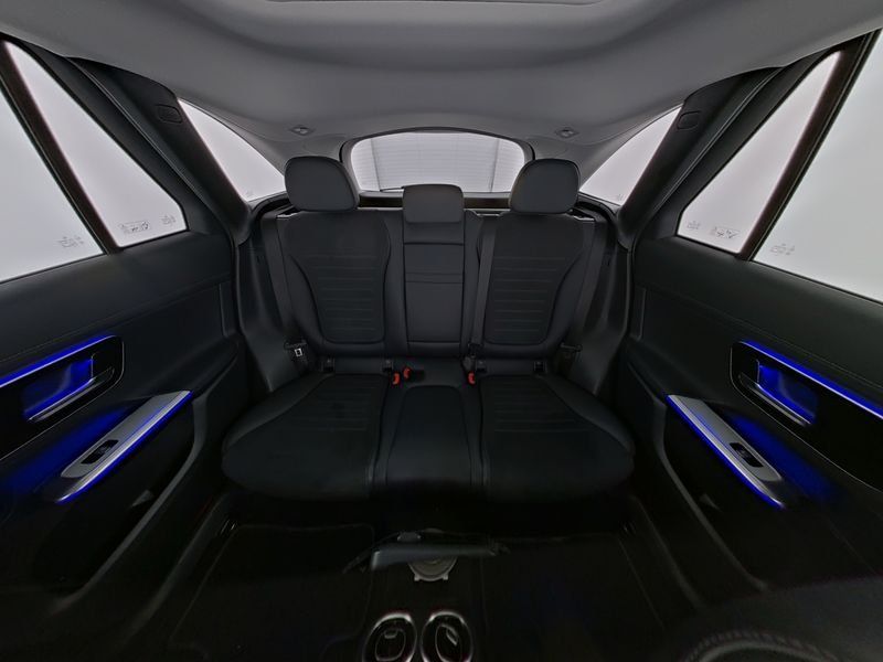 Fahrzeugabbildung Mercedes-Benz GLC 200 AMG*PANO*AHK*DISTRONIC*360°MEMORY*