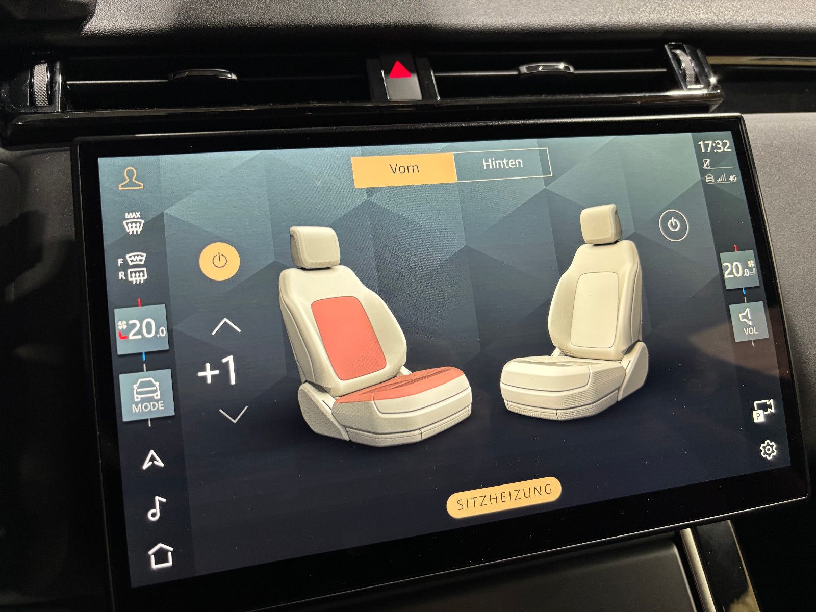 Fahrzeugabbildung Land Rover Range Rover Velar R-Dynamic/KAMERA/Design-Paket