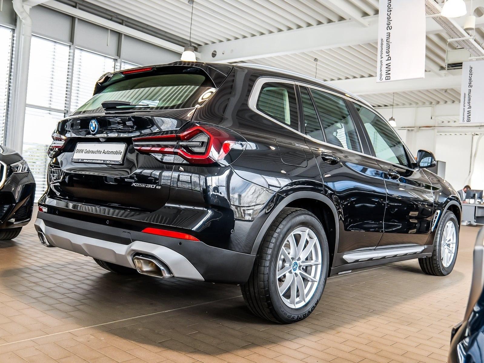 BMW X3 xDrive30e Head-Up HiFi DAB LED Driving Assist