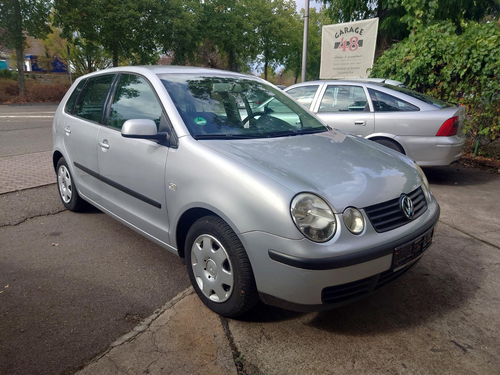 Volkswagen Polo 1.2  4 Tuerer 1 Hand , wenig km rostfrei