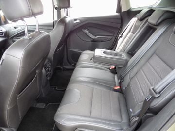 Ford Kuga - 8