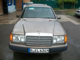 Mercedes-Benz 220E (124)*Aut*S-Dach*AHK*Oldtimer*H-Kennzeichen - Mercedes-Benz 220: Braun