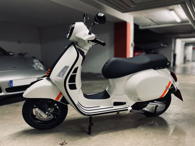 Vespa GTS 300 Super Sport Garantie bis 12/2026