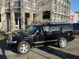 Jeep Commander 3.0 V6 CRD Limited Top Zustand/7.Sitze - Jeep: 7 Sitzer