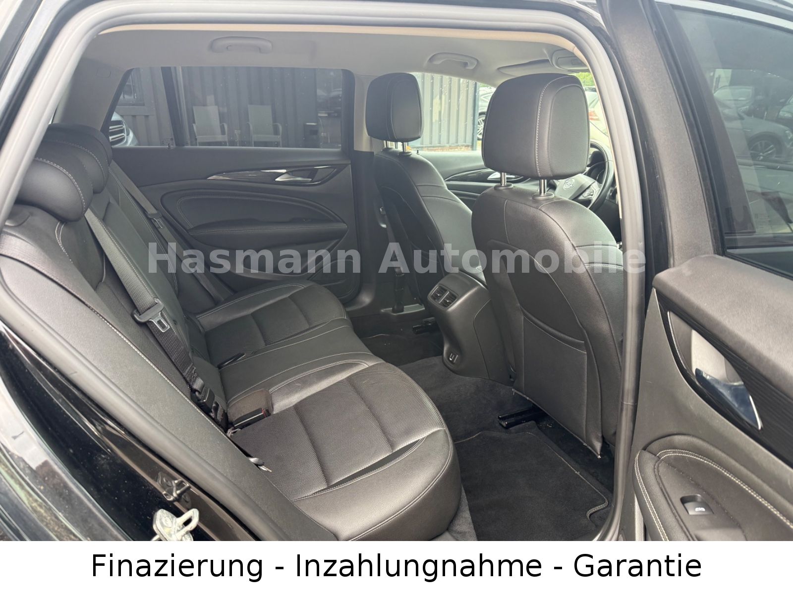 Insignia B Sports Tourer Innovation*LEDER*NAVI*