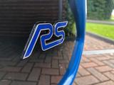 Ford Focus 2,3 EcoBoost 257kW RS Allrad RS - Ford Focus: Blau, Metallic