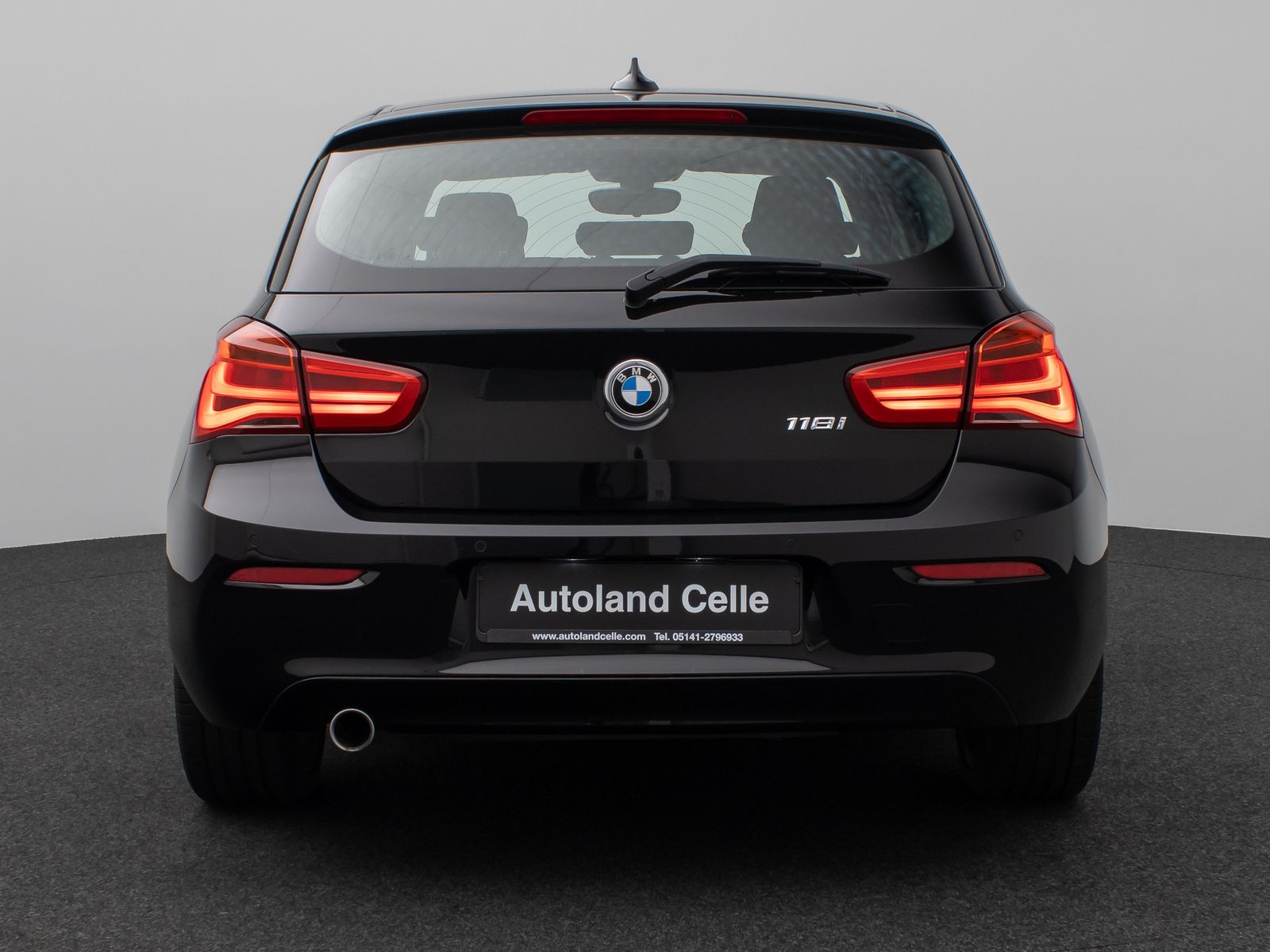 Fahrzeugabbildung BMW 118i  Sitzheizung PDChint Geschwindigkeitsreg