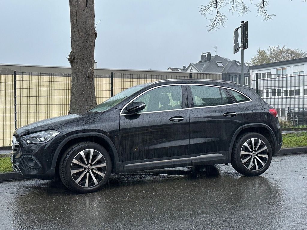 Image of Mercedes-Benz GLA 200