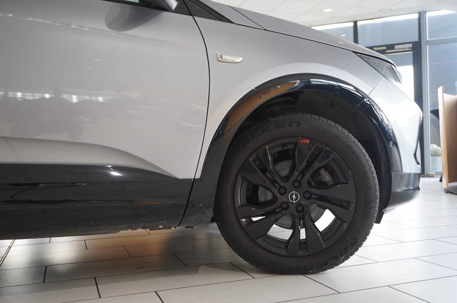 Fahrzeugabbildung Opel Grandland (X) 1.2T GS LINE NAVI/LED/KAMERA/DAB+