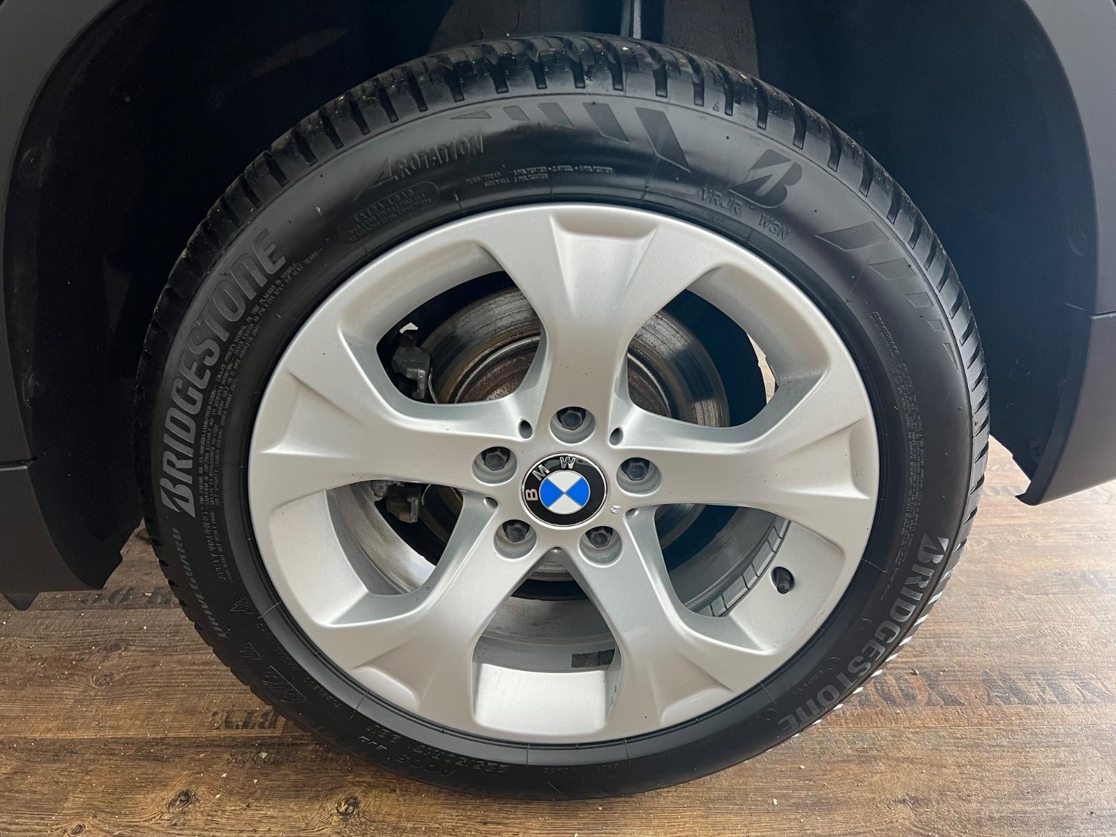 BMW X1 sDrive 20i / 1.HD / NUR 58.tKM / XENON / NAVI
