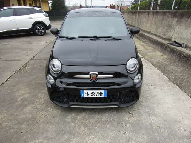 Abarth 595 1.4 t-jet Competizione 300 cv auto