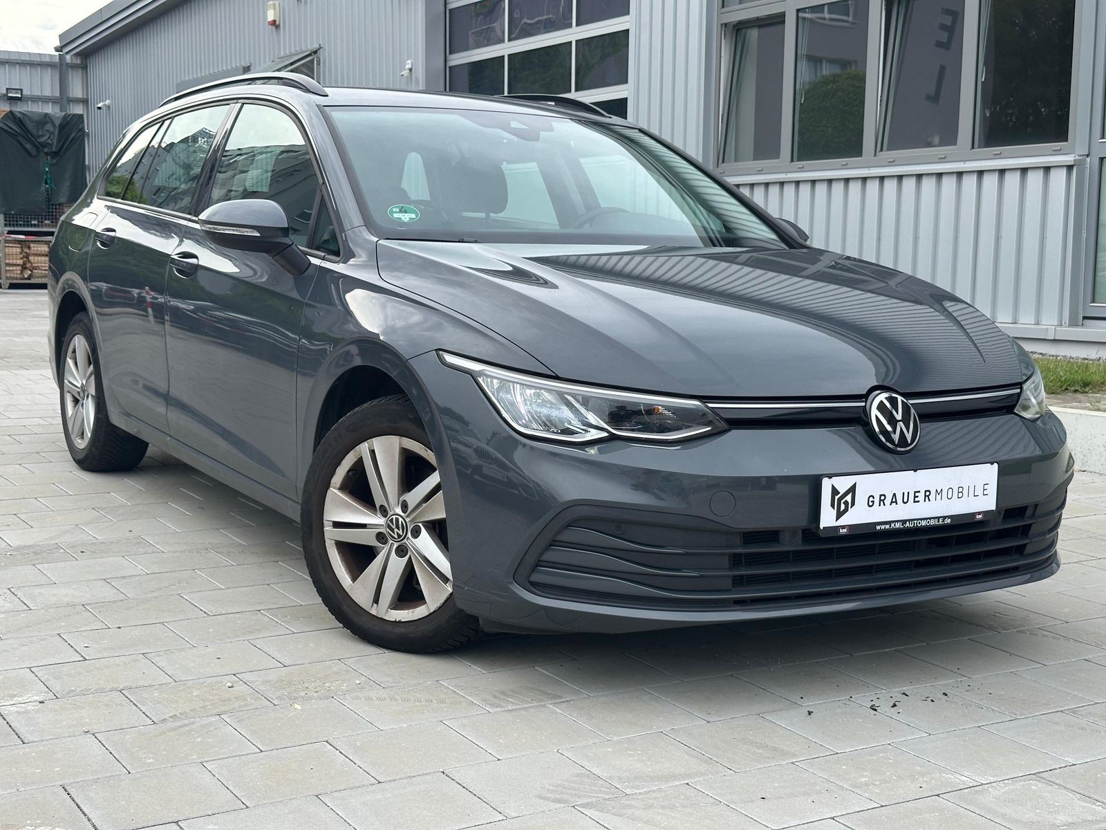 Volkswagen Golf Life eTSI 