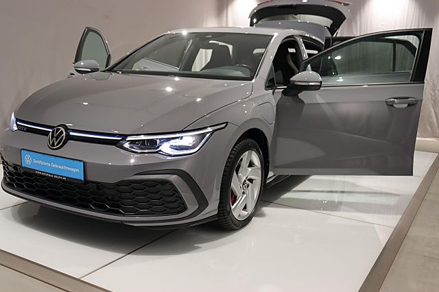 Golf GTE 1.4 TSI eHybrid ACC NAVI SHZ SPORTFW BT