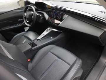 Peugeot 308 - 8