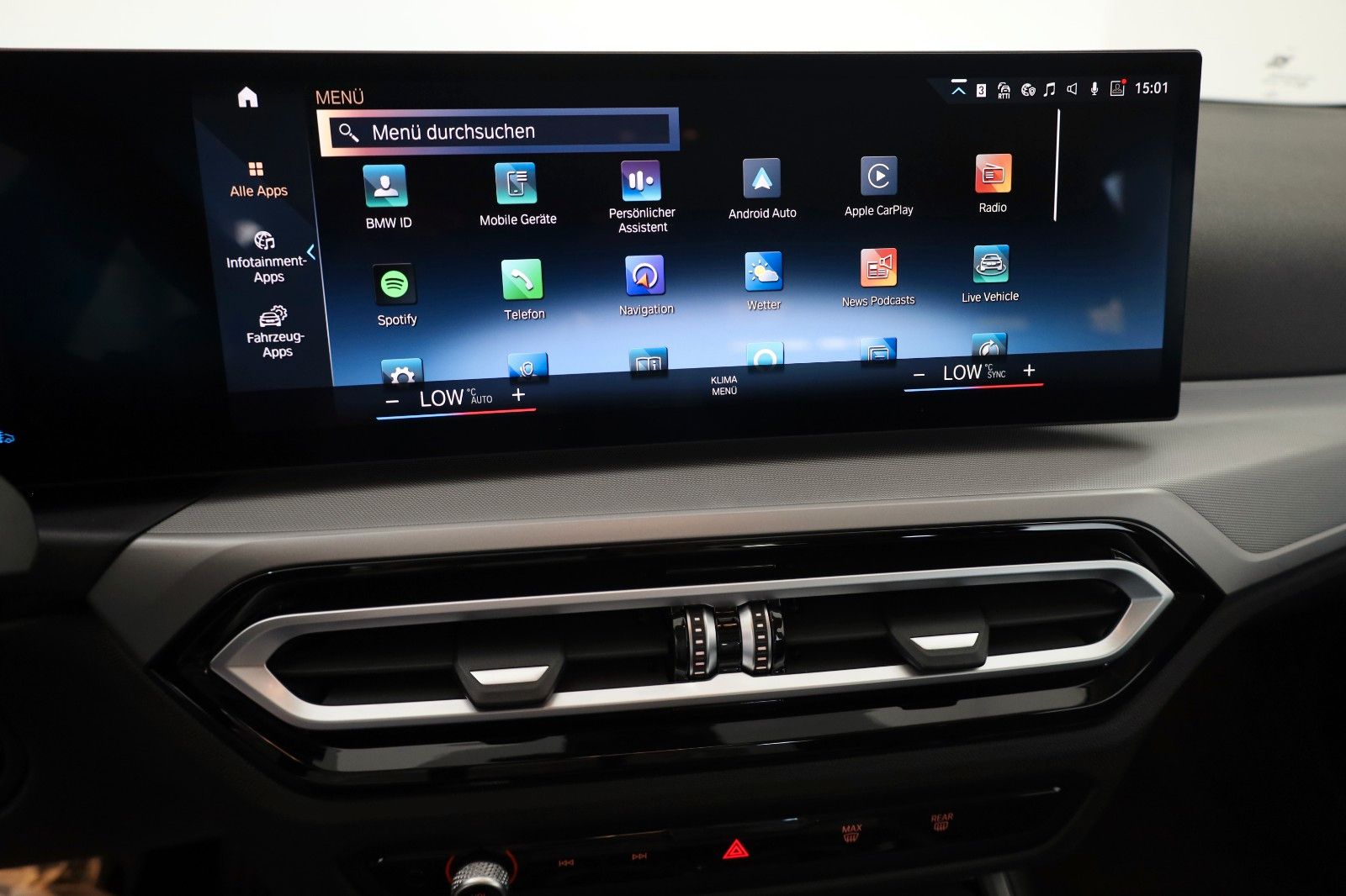 Fahrzeugabbildung BMW 320dA xDrive Touring Navi,LED,SH,PDC,Widescreen
