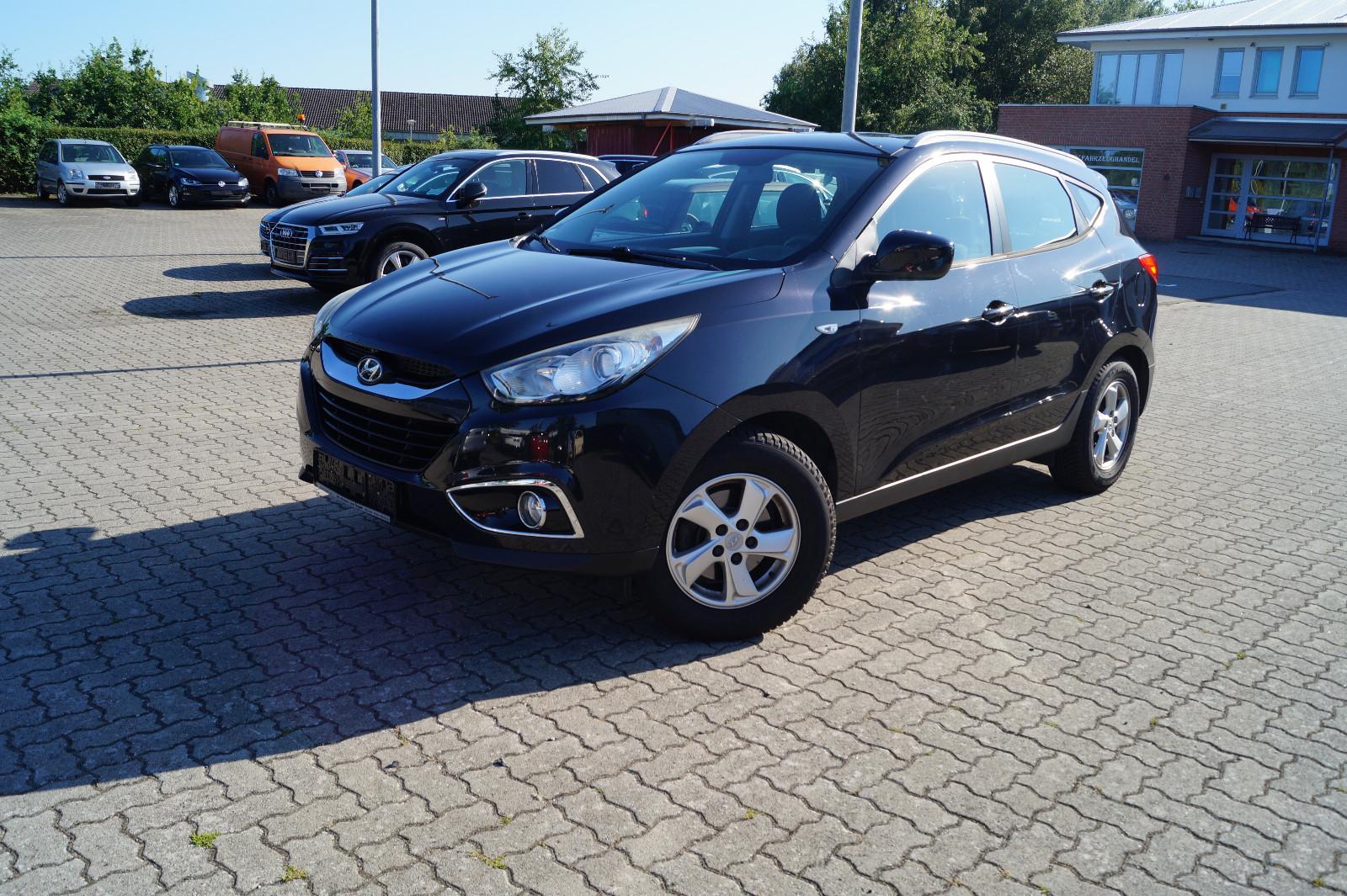 Hyundai TUCSON Comfort AHK M+S Bremsen+Reifen wie neu