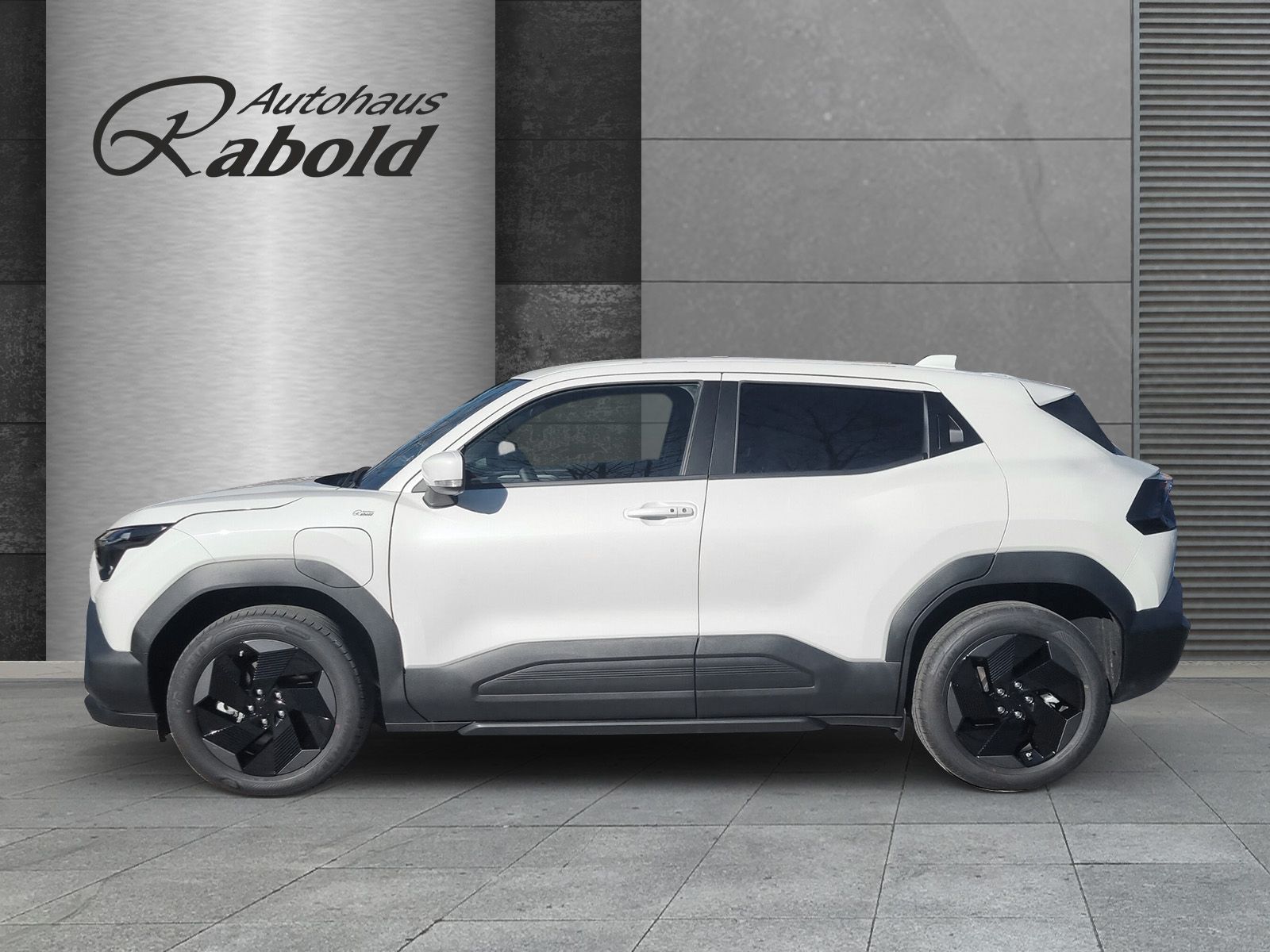 Suzuki e VITARA 106 kW eAxle Club *8 Jahre Garantie* imagem 2