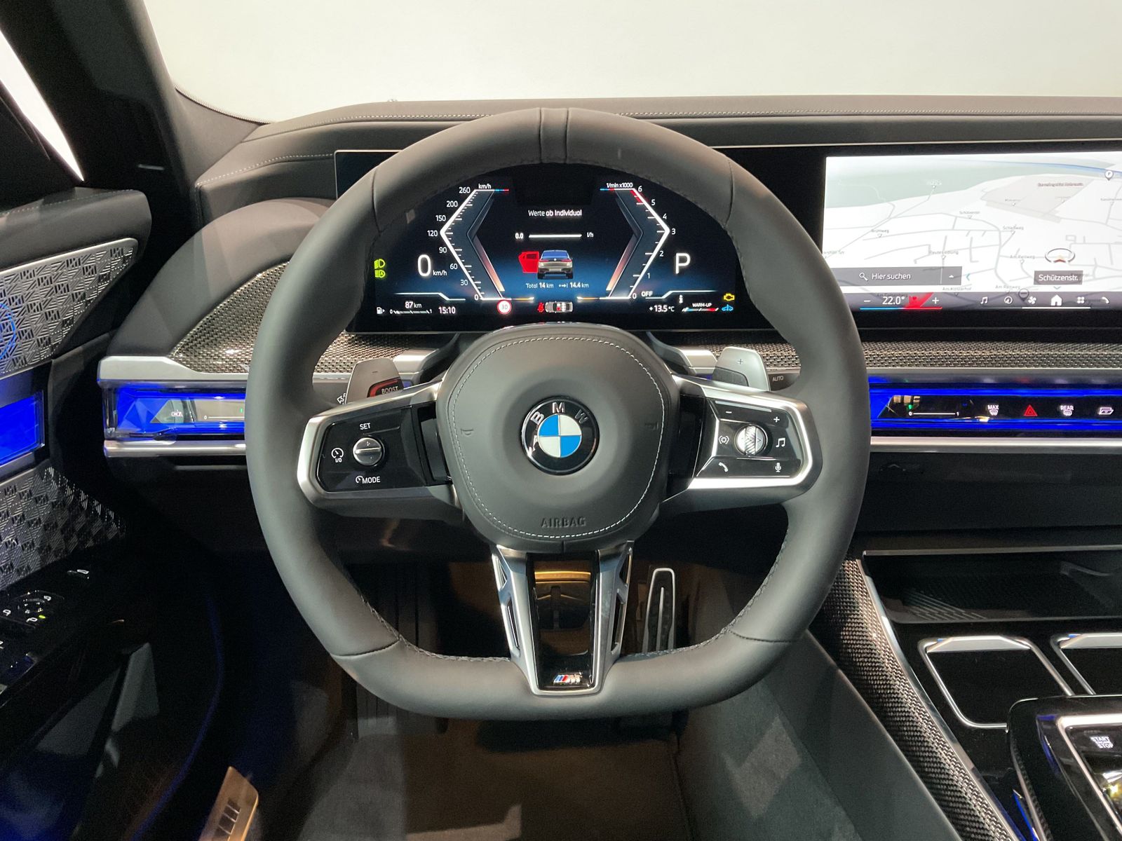 Fahrzeugabbildung BMW 740d xDrive Limousine M Sportpaket B&W Surround