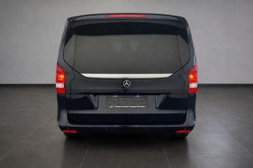 Mercedes V 220 - 6