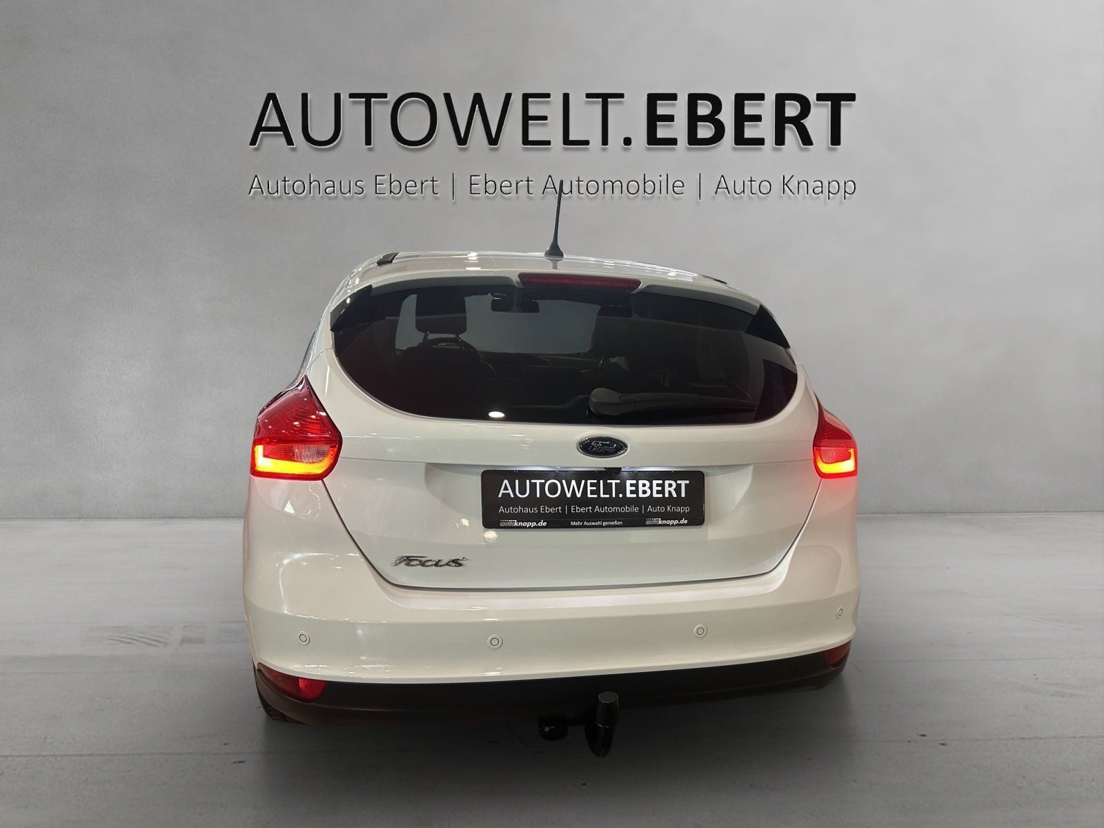 Fahrzeugabbildung Ford Focus Titanium 1,5 TDCi Lim 5-Tg/AHK